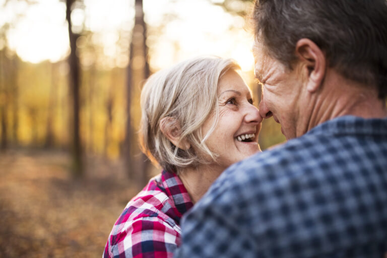 Top Qualities to Look for in a Partner When Dating Over 50